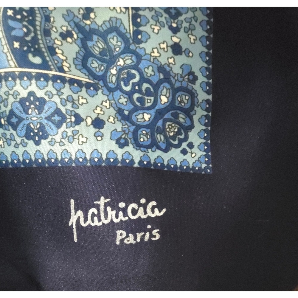 Signed Patricia Paris Vintage Navy Blue Paisley Square Scarf Made in Italy 34x34